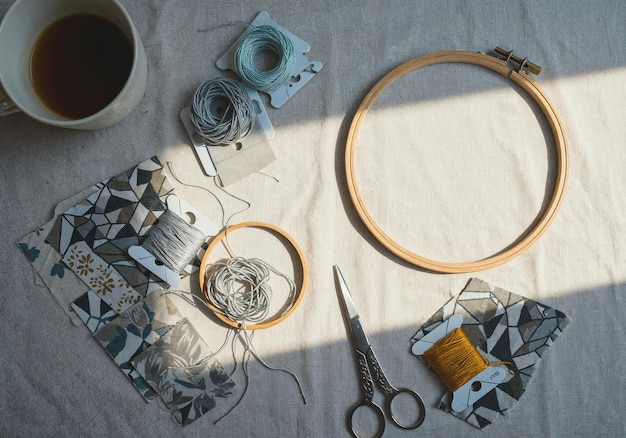 Ateliér s vyšívacími nástrojmi